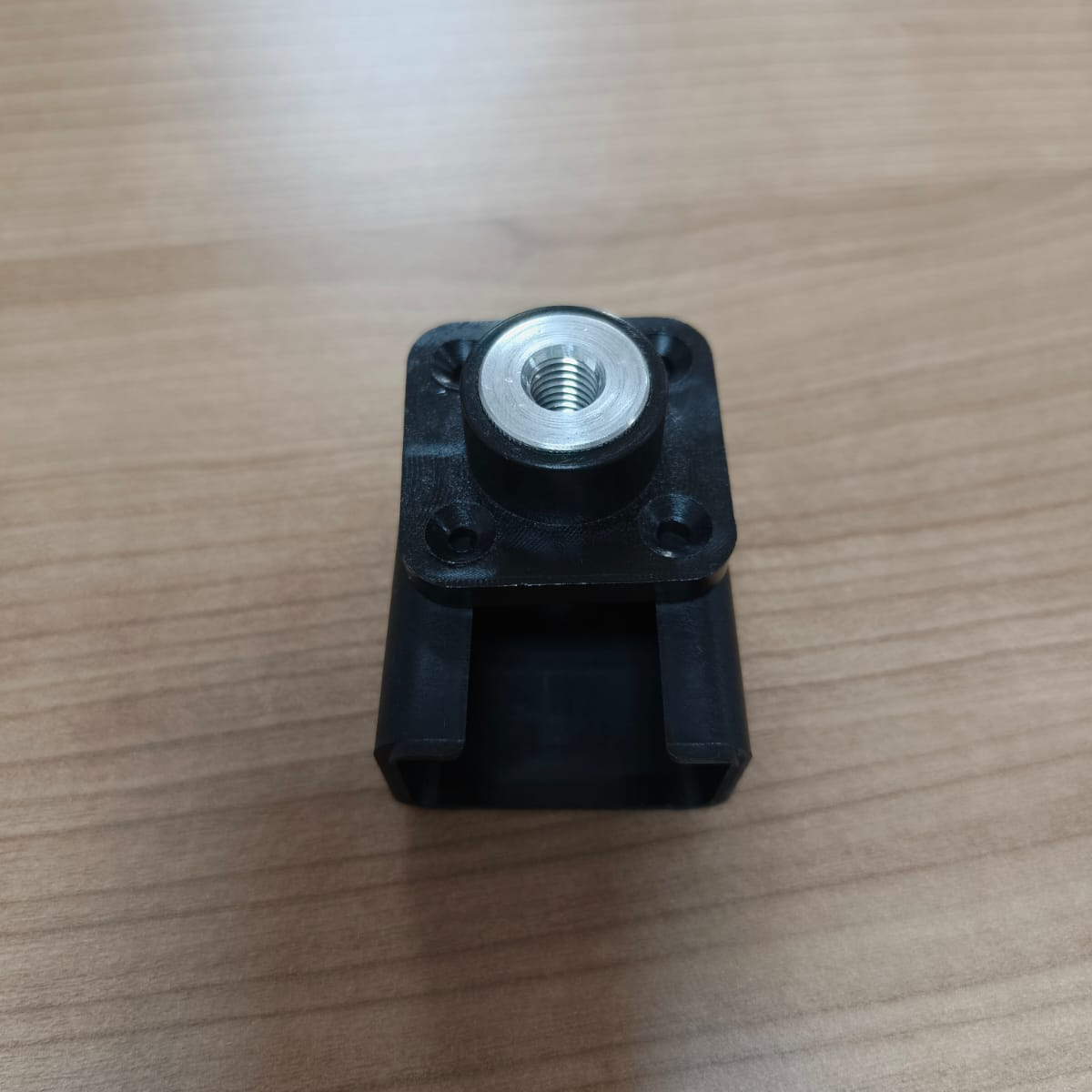 KUTUP BAŞI KONNEKTÖRÜ-NEGATİF